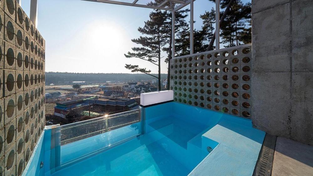 Taean Oaten Pool Villa Номер фото